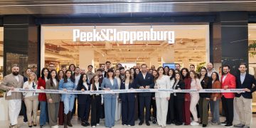PEEK & CLOPPENBURG DESCHIDE CEL DE-AL 13-LEA MAGAZIN DIN ROMÂNIA